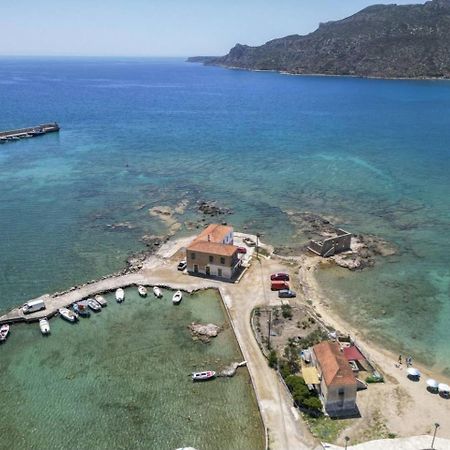 Fully Equipped Beach House At Pachia Ammos Plytra Bagian luar foto