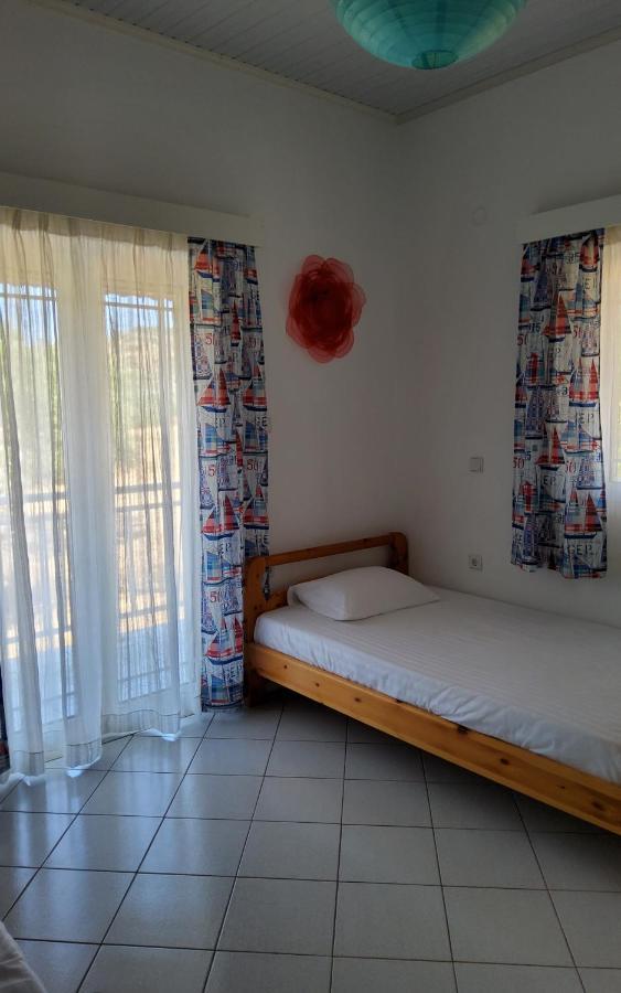 Fully Equipped Beach House At Pachia Ammos Plytra Bagian luar foto