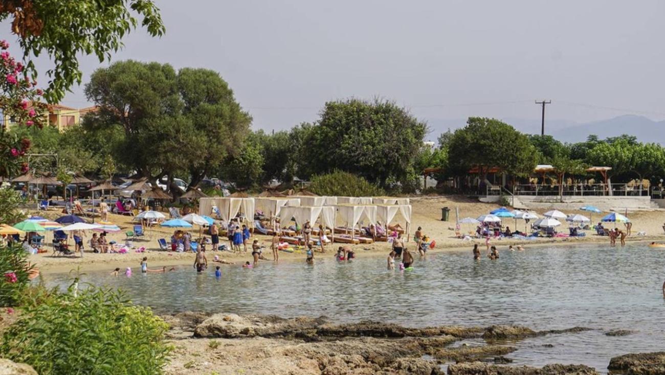 Fully Equipped Beach House At Pachia Ammos Plytra Bagian luar foto